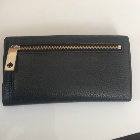 Black Kate spade wallet. - Picture 2 of 8